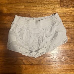 Lululemon High Waisted Hotty Hot 2.5” Shorts
